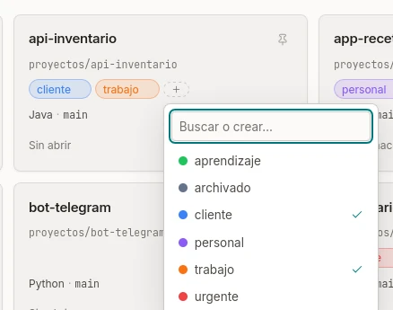 El selector de etiquetas abierto desde una tarjeta, con las asignadas marcadas
